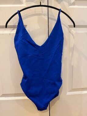 Left on Friday Sunday Suit D+ in First Place Size M